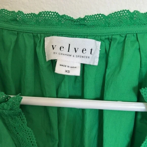 Velvet by Graham & Spencer Tayler Green Cotton Lace Top – Romantic Preppy Boho - Picture 4 of 6
